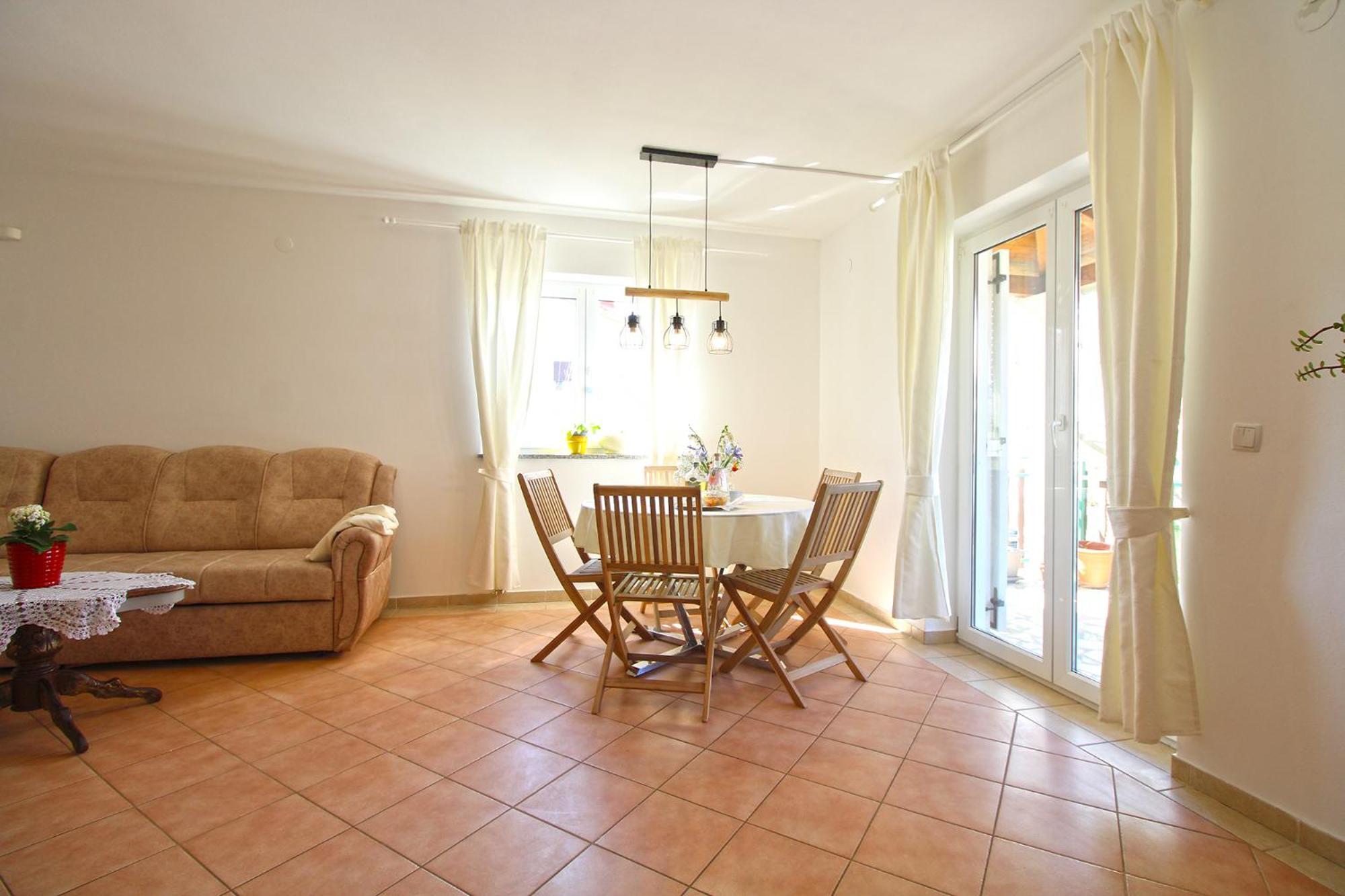 Apartment 2378