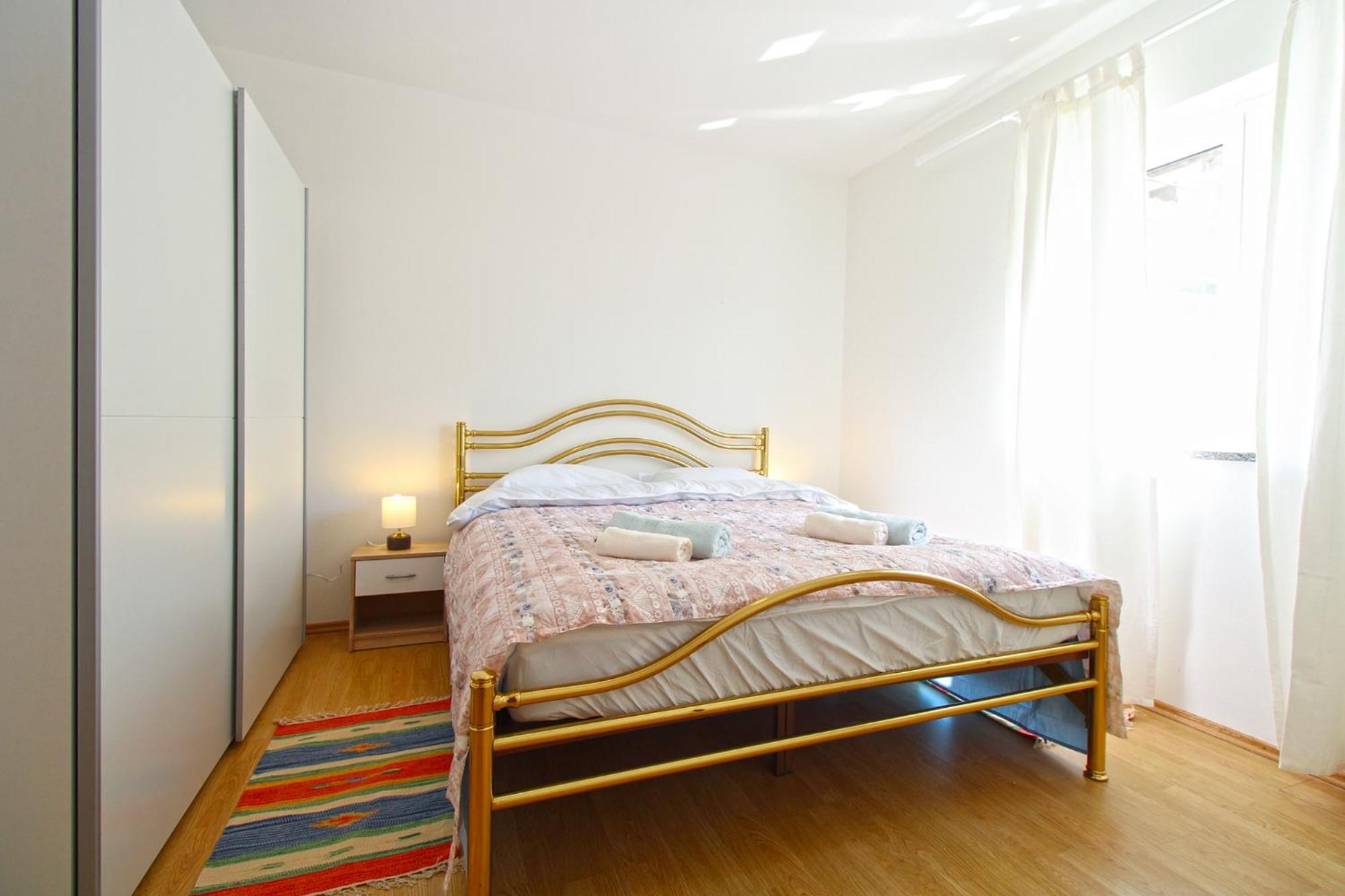 2378 Apartman *