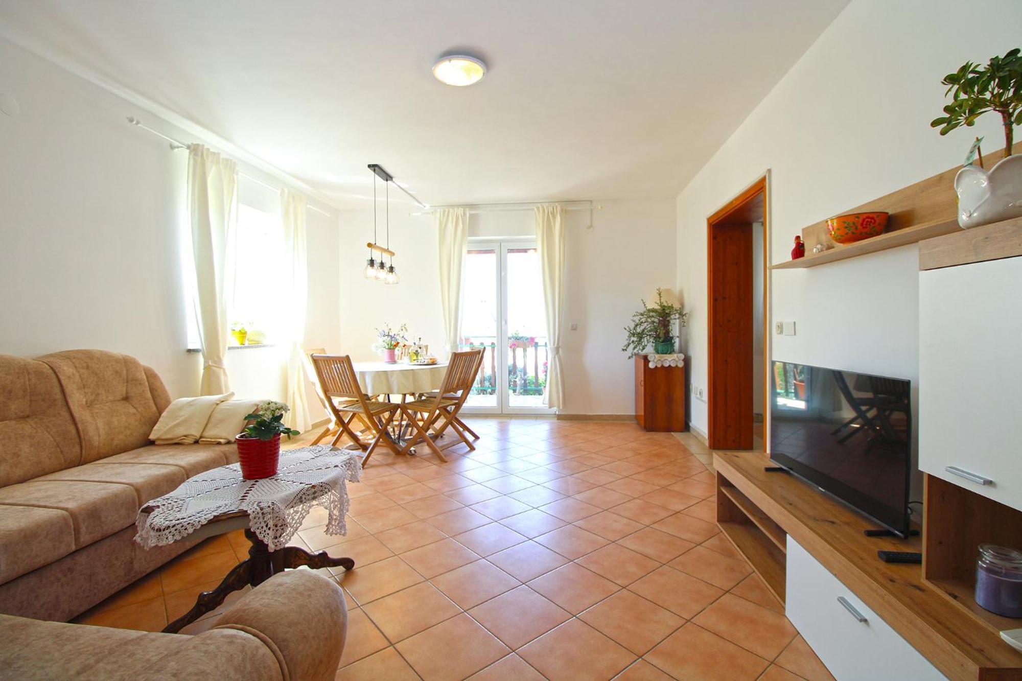 Apartman 2378 *
