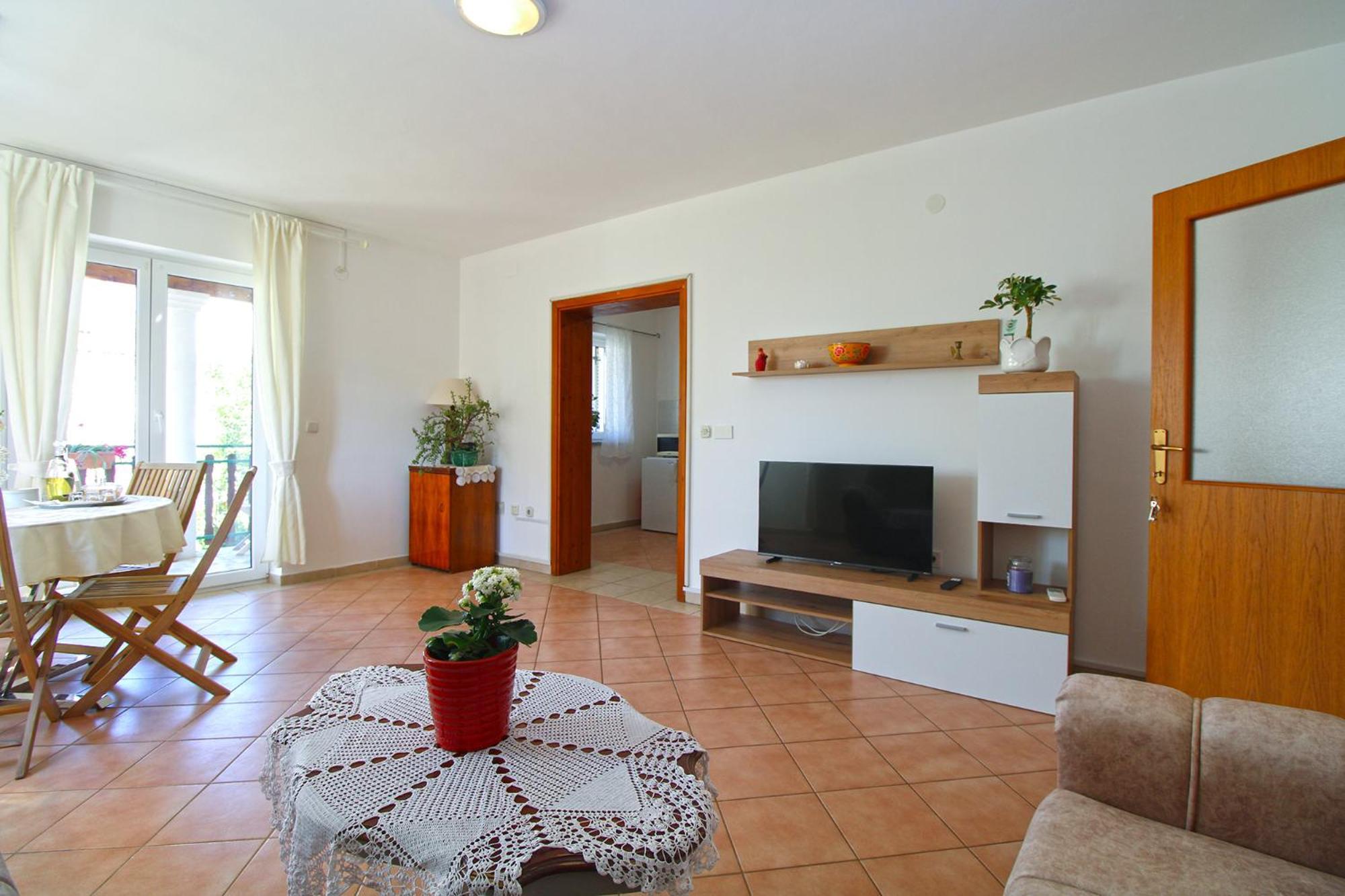 Apartman 2378 *